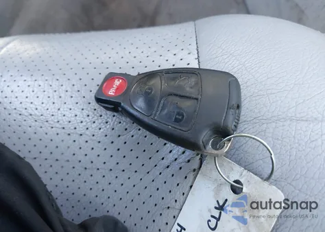 2001 Mercedes-Benz Clk 430 from USA, damaged, VIN WDBLK70G81T082555